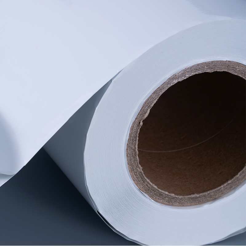 25mic 光沢のある白いアルミメッキ ポリエステル フィルム自己粘着ラベル、水性アクリル粘着剤付き、インクジェット印刷用