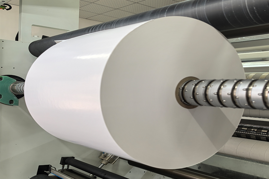 特殊な粘着ラベルを使用